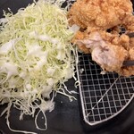 松屋 八王子山田店 - 風味も良く、何か懐かしさをも感じさせてくださいました(*'▽'*)♪  ポン酢がありましたので、少しずつ3回ほど合わせてみました。