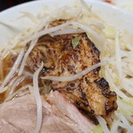 ラーメン二郎 - 炙