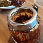 彩華 - この自家製辣油がヤバい！