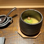 京橋 鮨 好日 - 梅肉とアボカドの茶碗蒸し