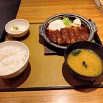 やよい軒 - 味噌かつ煮定食 1,040円