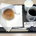 タリーズコーヒー&ティー - 料理写真:イングリッシュマフィンツナチーズ・本日のコーヒー