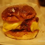 FELLOWS - チリビーンチーズ2バーガー