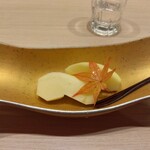 日本料理 よこ倉 - 水菓子　リんご