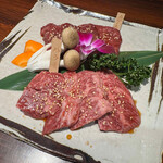 神戸牛炭火焼肉 いく田 - 