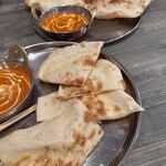 EARTH CAFE - 共にバターチキン