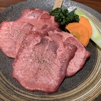 神戸牛炭火焼肉 いく田 - 