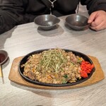 肉酒場にゃぶ - 