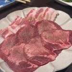 本格焼肉・もつ鍋 肉衛門 - 