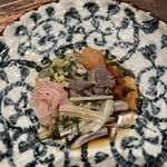 鳥茂 - 豚耳、センマイ、ガツの刺身ポン酢あえ