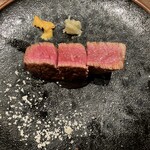 鳥茂 - 和牛ステーキにんにくとからしつき