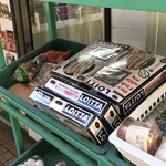 LAILY - シュッキが目立つ所に陳列されていました(バングラデシュ人経営なのだろうか)