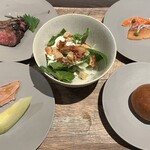 Crossroads Kitchen - 