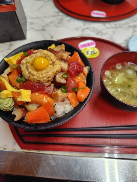 市場のすしやさん &ndash; 羽後牛島（回転寿司） | 秋田駅近くの新鮮寿司体験