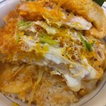 とんかつ かつや - カツのアップ画