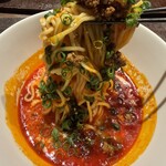 Ji-Cube - 担々麺　麺リフト