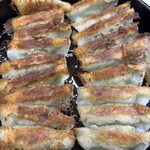 ぎょうざ 鉄なべ - 