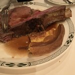 ロウリーズ・ザ・プライムリブ - ロウリーカット