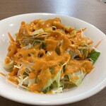 Namaste Curry House - サラダ。甘口ドレッシングで野菜がすすむ