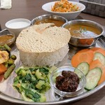 Namaste Curry House - ダルバートセット。これで1000円。安い