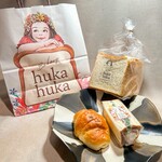 ベーカリー 風花風花 - くちどけの花(1斤)、キャラメル塩パン、ミックスサンド