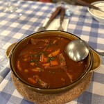 エル・カステリャーノ - ハチノスの煮込