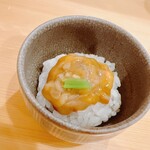 貴山 - 飯蒸しです。このわたの塩味ですいただきます