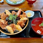 鳥礼食堂 - どてから丼（大盛）