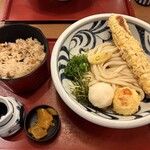 大阪うどん きらく - 料理写真: