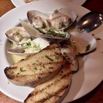 ラ・バラッカ - はまぐりの白ワイン煮　ニンニク多め