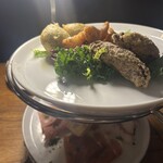 中目黒　ピッツェリア8 - 名物　前菜8種盛り合わせ