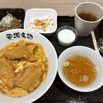 北京本店 - 北京飯・スープセット・台湾ミンチ付