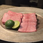 裏篠田 - 美しいタン。柔らかい。酢橘で食べれるのは嬉しい