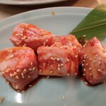 黒毛和牛ホルモン 大衆焼肉しんすけ - 