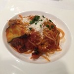 ビストロ ア ラ ドゥマンド - タコと揚げナスのトマトソース