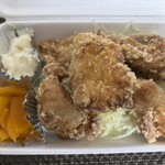 鶏笑 - 夫のお弁当が寂しそうだったので私のむねからあげ一個追加してみました♪