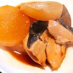 ロピア - ブリ大根にして食べたの。めっちゃ脂がのっていて最高(≧▽≦)