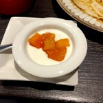 Dining Bar ティグレ - 柿ヨーグルト