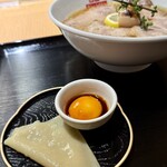 Tokyo Style Noodle ほたて日和 - 手打ち麺の刺身＋卵黄＋蓮のカエシ✨✨