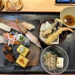 回転寿司　すし丸 - 料理写真:すし丸ランチセット