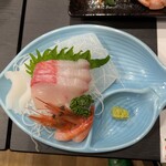 ふぐ料理の宿 さいば - 刺身：ぶり、甘えび、イカ