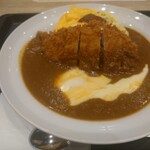 マイカリー食堂  - ロースかつオムレツカレー トッピングチーズ (普通)