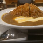 マイカリー食堂  - ロースかつオムレツカレー トッピングチーズ (普通)