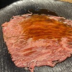 焼肉にくがとう - 元祖イチボの一枚焼き すき焼き風と日本一のこだわり卵