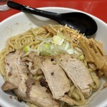 まぜそば七 - まぜそば　特盛　880円