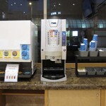 東横INN - ロビーのセルフドリンクコーナー
