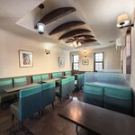 マウンテン - 店内