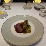 ベージュ アラン・デュカス 東京 - 