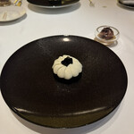 ベージュ アラン・デュカス 東京 - 