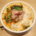 肉そば けいすけ - 期間限定 金ごまの担々麺 + ワンタン 3個